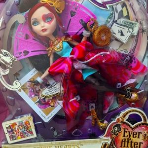 Lizzie Hearts Way To Wonderland